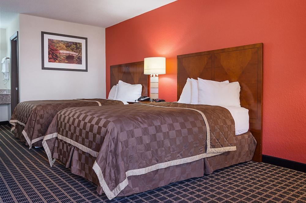 Quality Inn Commerce At I-85 Bagian luar foto